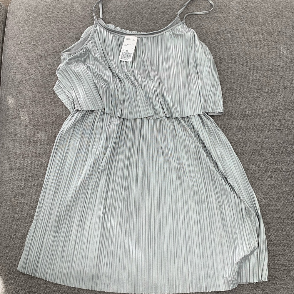 NWT Silver Accordion Dress Size L